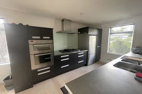 Photo of property in 1/69 Simla Crescent, Khandallah, Wellington, 6035