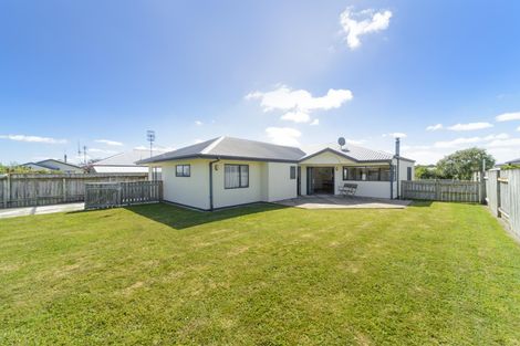 Photo of property in 110 Peter Hall Drive, Kelvin Grove, Palmerston North, 4414