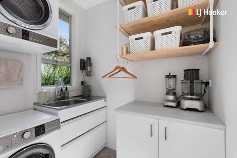 Photo of property in 112 Oakwood Avenue, Balaclava, Dunedin, 9011