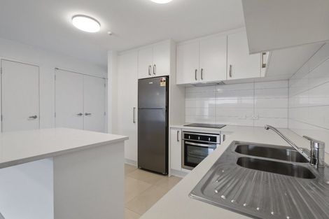 Photo of property in 1b/4045 Great North Road, Glen Eden, Auckland, 0602