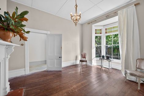 Photo of property in 163 Collingwood Street, Nelson, 7010