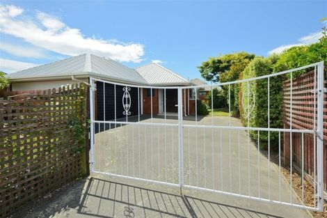 Photo of property in 30a Althorp Place, Avonhead, Christchurch, 8042