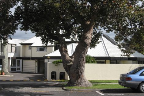 Photo of property in 4/24 Fifth Avenue, Tauranga, 3110