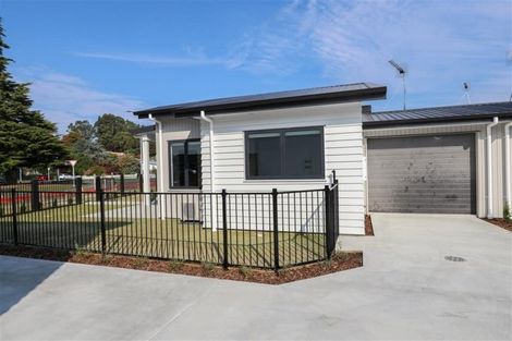 Photo of property in 2u1 Lambert Court, Glenview, Hamilton, 3206