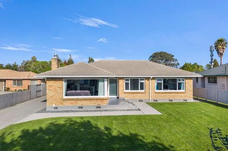 Photo of property in 1 Riverside Drive, Whakatane, 3120