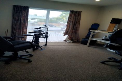 Photo of property in 10 Sabana Place, Unsworth Heights, Auckland, 0632