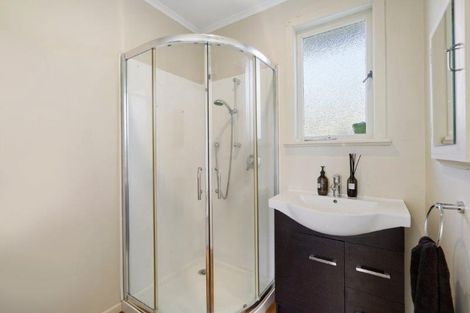 Photo of property in 67 Mcleod Road, Te Atatu South, Auckland, 0610