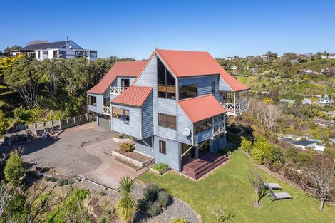 Photo of property in 22 Shakespeare Road, Bastia Hill, Whanganui, 4500