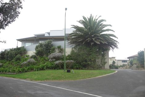 Photo of property in 5 The Palms, Raumati Beach, Paraparaumu, 5032