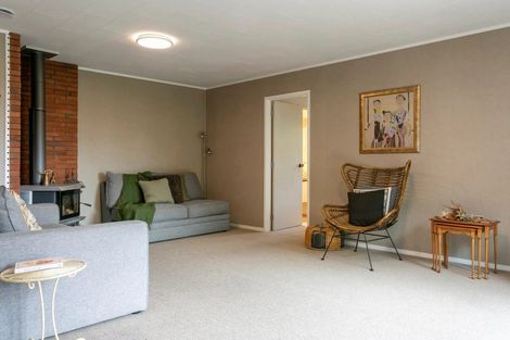 Photo of property in 19 Epping Place, Richmond Heights, Taupo, 3330