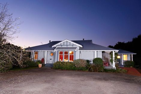 Photo of property in 126 Awai Road, Tarurutangi, New Plymouth, 4372