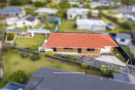 Photo of property in 2/9 Annette Avenue, Te Atatu South, Auckland, 0610