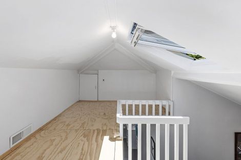 Photo of property in 65 Airlie Road, Plimmerton, Porirua, 5026