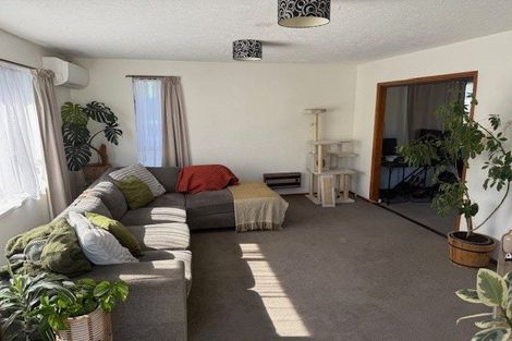 Photo of property in 76 Queenspark Drive, Parklands, Christchurch, 8083
