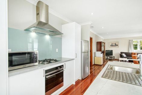 Photo of property in 247 Middleton Road, Glenside, Wellington, 6037