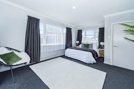 Photo of property in 70 Inwoods Road, Parklands, Christchurch, 8083