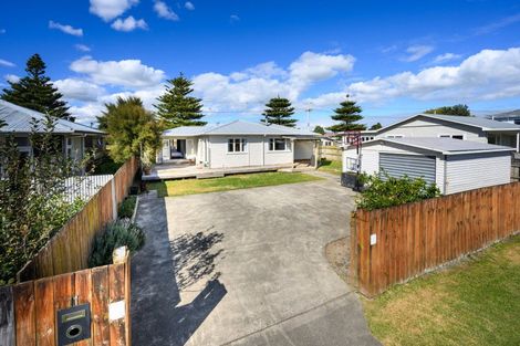 Photo of property in 11 Ngaire Street, Longburn, Palmerston North, 4412