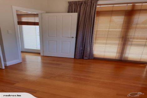 Photo of property in 333 The Parade, Island Bay, Wellington, 6023