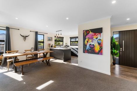Photo of property in 32 Katania Heights, Brightwater, 7022