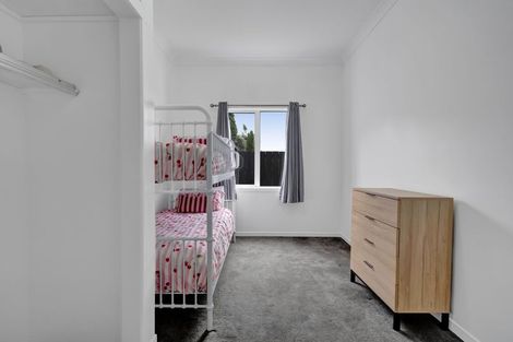 Photo of property in 15e Rospeath Crescent, Spotswood, New Plymouth, 4310