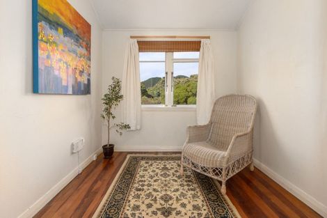 Photo of property in 166 Wellington Road, Paekakariki, 5034