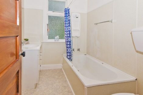 Photo of property in 88 High Street, Southbridge, 7602