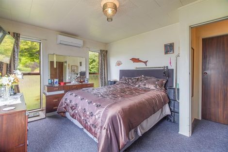 Photo of property in 130 Koutu Road, Kawaha Point, Rotorua, 3010