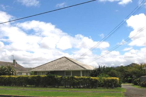 Photo of property in 3/13 Otakau Road, Milford, Auckland, 0620