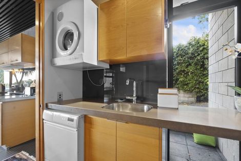 Photo of property in 30b Thackeray Street, Hamilton Lake, Hamilton, 3204