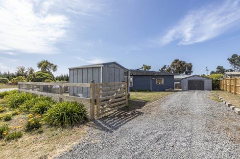 Photo of property in 30 Holton Road, Amberley, 7481