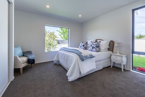 Photo of property in 2 Henridge Place, Avonhead, Christchurch, 8042