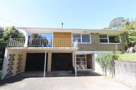 Photo of property in 11 Ellice Road, Totara Vale, Auckland, 0629