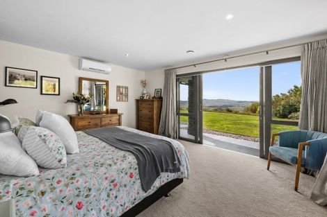 Photo of property in 64 Waipuka Road, Waimarama, Havelock North, 4294
