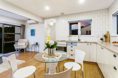 Photo of property in 637 Swanson Road, Swanson, Auckland, 0612