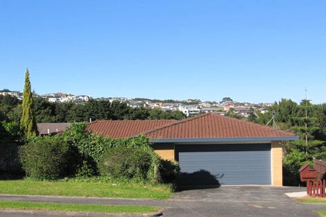 Photo of property in 107 Redoubt Road, Goodwood Heights, Auckland, 2105