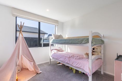 Photo of property in 9 Kaiwaru Place, Waikanae, 5036