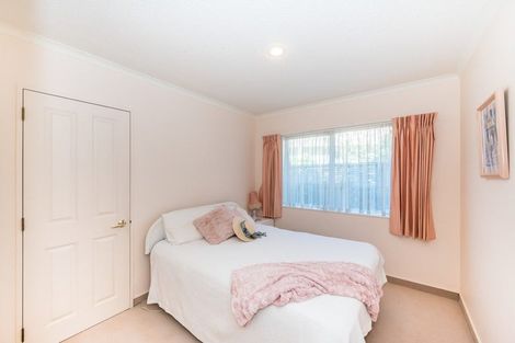 Photo of property in 28 Beach Haven Place, Paraparaumu Beach, Paraparaumu, 5032