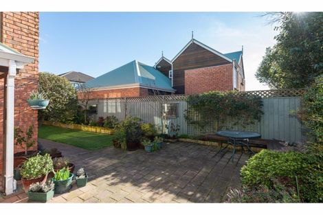 Photo of property in 2/61 Hawkesbury Avenue, St Albans, Christchurch, 8014