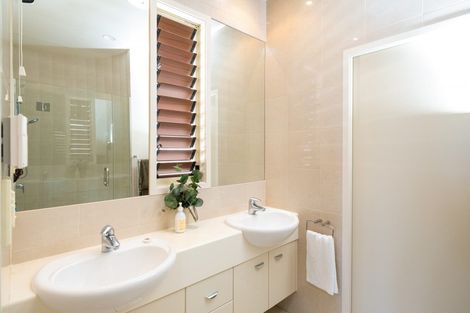 Photo of property in 25a Seapoint Road, Bluff Hill, Napier, 4110