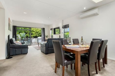 Photo of property in 8a Hallenstein Street, Queenstown, 9300