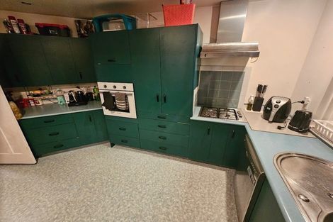 Photo of property in 95 Pohutukawa Street, Woburn, Lower Hutt, 5011