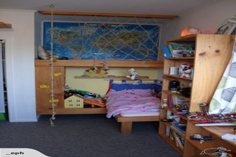 Photo of property in 8 Durham Street, Te Atatu Peninsula, Auckland, 0610