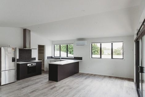 Photo of property in 135 Victoria Street, Cambridge, 3434