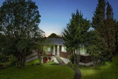 Photo of property in 16 Blue Gum Rise, Sunnyhills, Auckland, 2010
