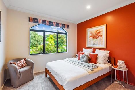 Photo of property in 33 Killalea Place, Paraparaumu, 5032