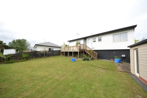 Photo of property in 10 Rook Place, Unsworth Heights, Auckland, 0632