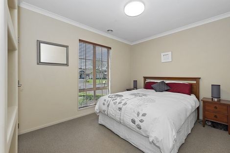Photo of property in 8 Ravenscourt Place, Huntington, Hamilton, 3210