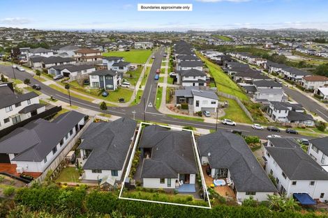 Photo of property in 61 Godfrey Drive, Orewa, 0931
