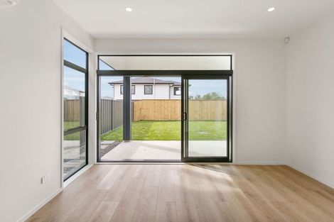 Photo of property in 15 Horomia Road, Karaka, Papakura, 2113