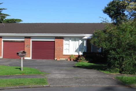 Photo of property in 2/16 Roseburn Place, Pakuranga, Auckland, 2010